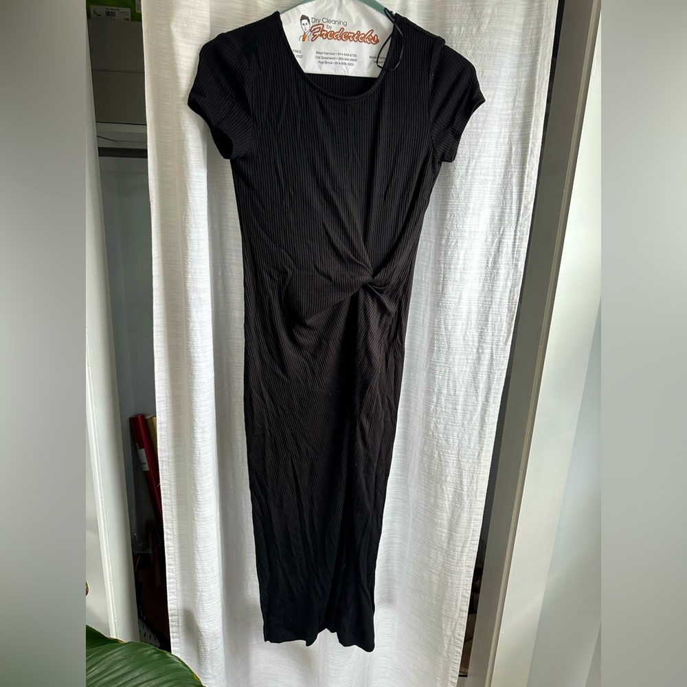 NEW Ellie Tahari black ribbed long dress Small